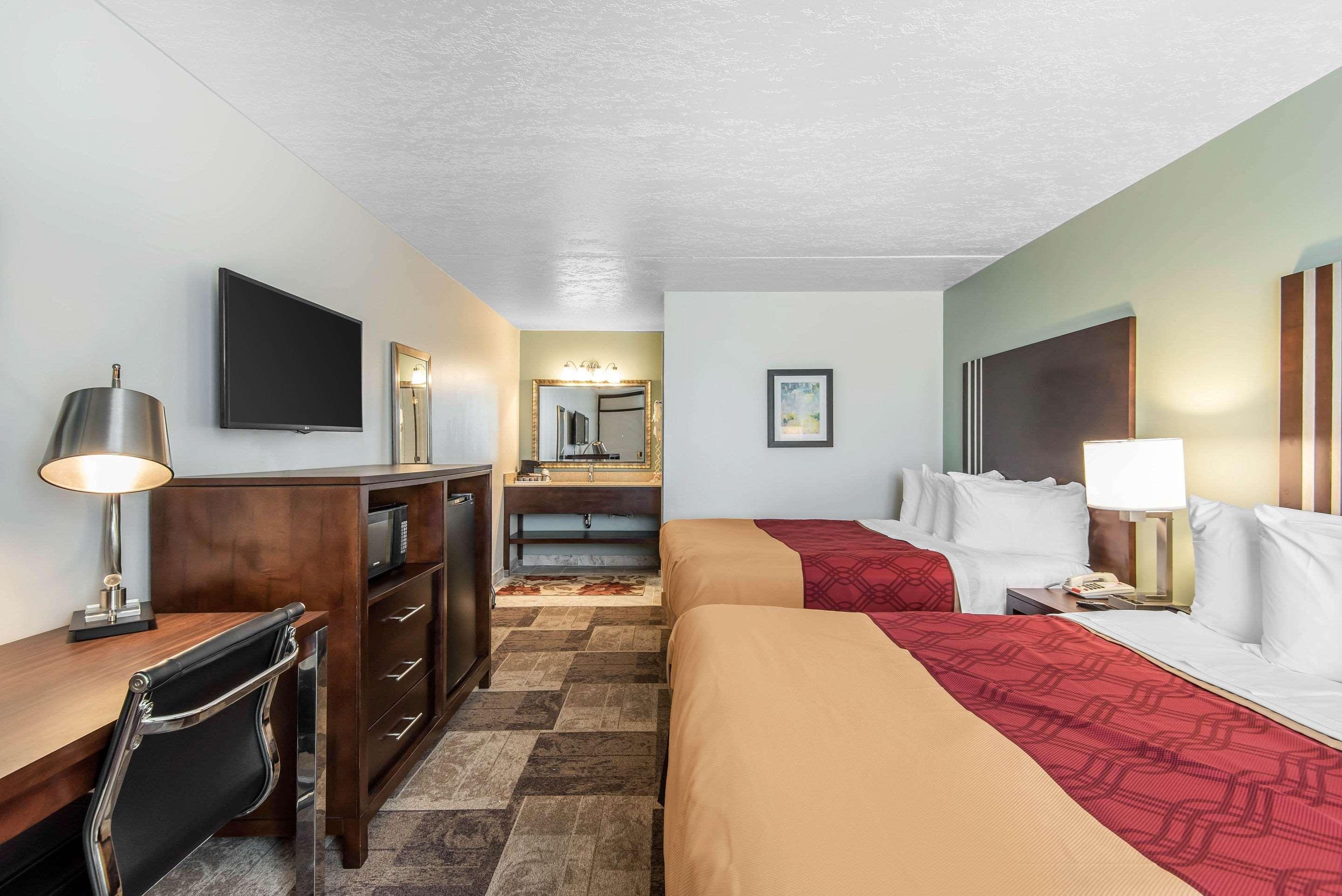 Econo Lodge Oak Grove-Blue Springs Eksteriør billede