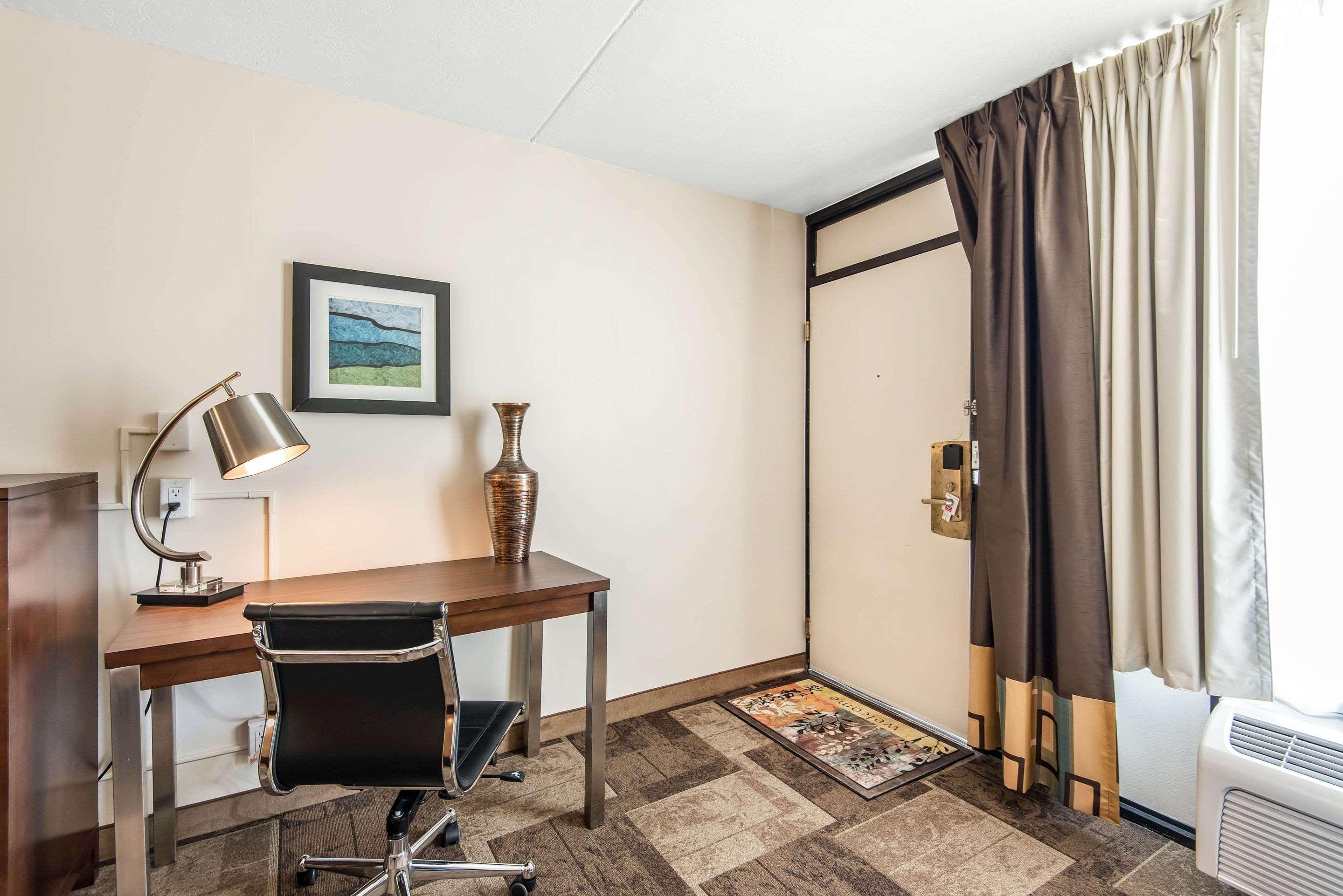 Econo Lodge Oak Grove-Blue Springs Eksteriør billede