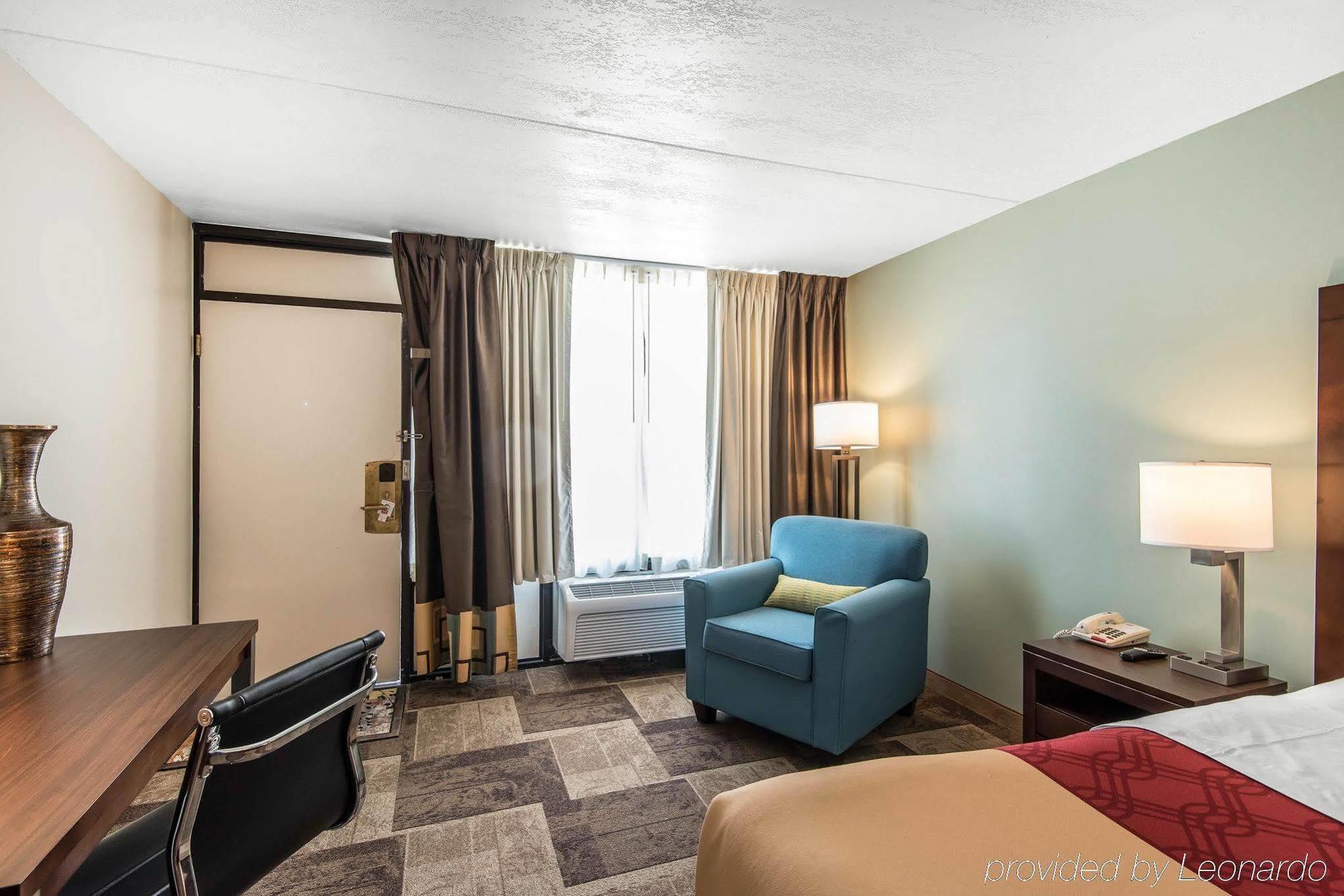 Econo Lodge Oak Grove-Blue Springs Eksteriør billede